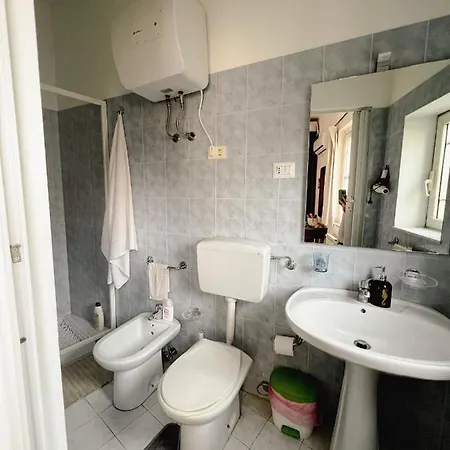Rising Sun - With Private Bathrooms * Catania